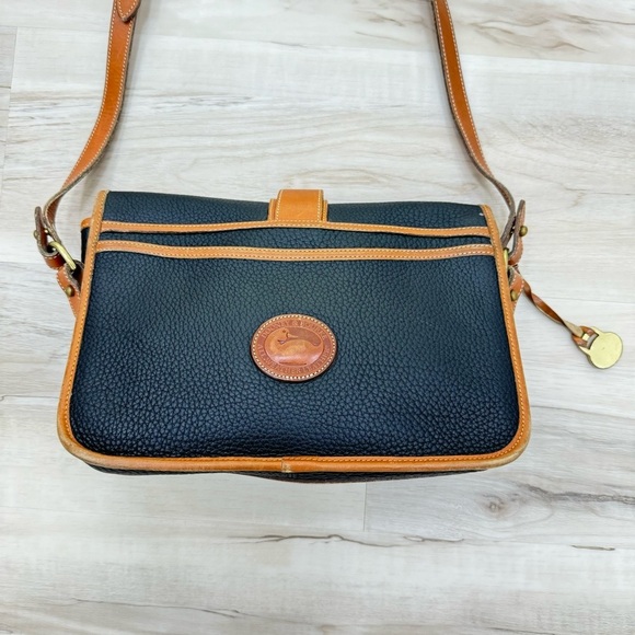 Vintage Dooney & Bourke All Weather Leather Equestrian crossbody Handbag purse - Picture 8 of 13